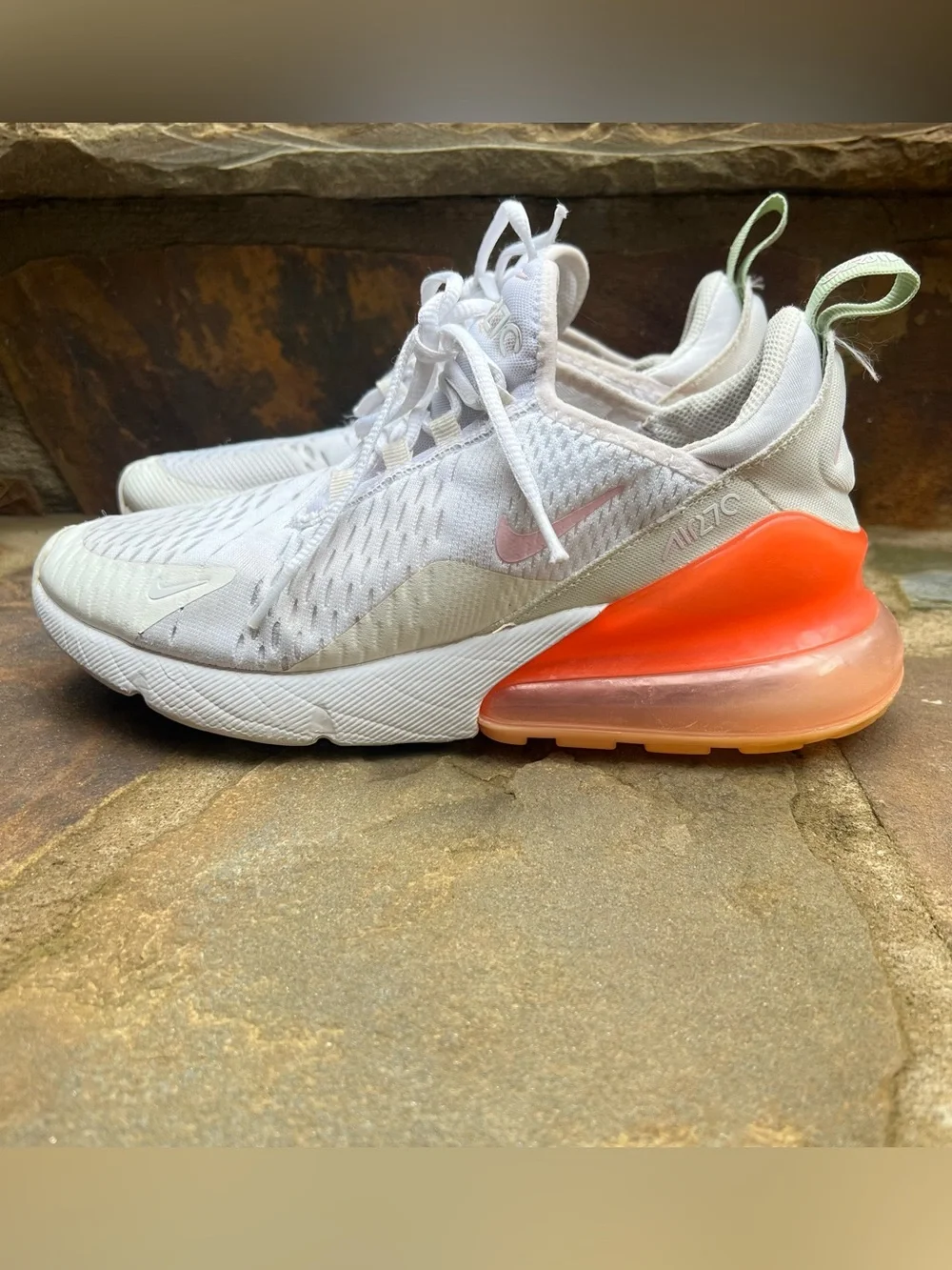 Nike Air Max 270 Girls 6.5Y White with Coral Orange Heel Sneakers